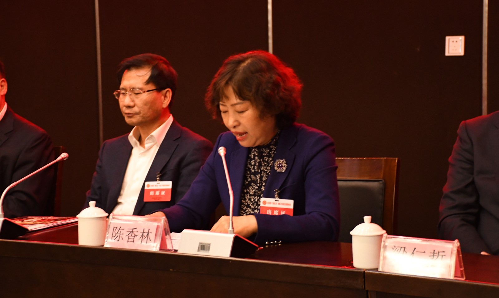 闄�.jpg 闄�.jpg